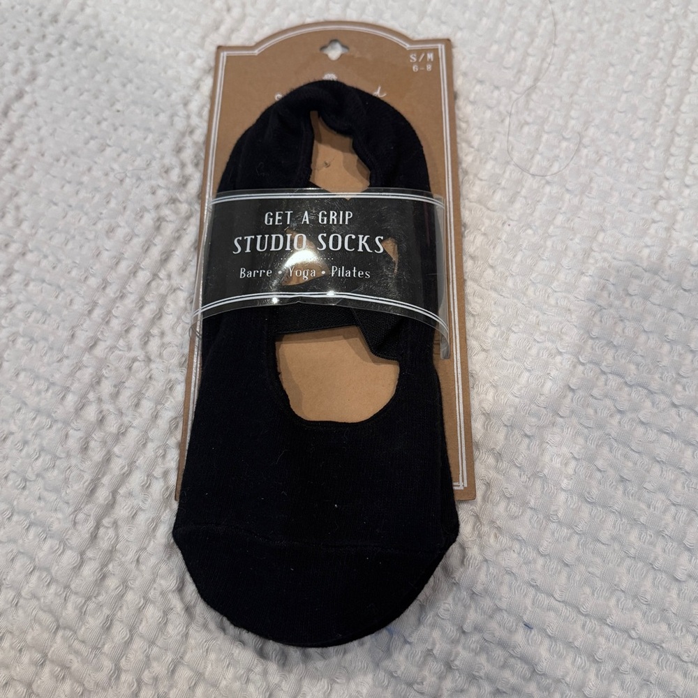 OAK & REED Black Grip Studio Socks - Pilates, Yoga, Barre S/M New NWT Blue Grip